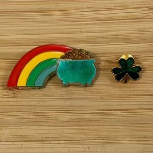 2 VTG 1980s Hallmark St. Patrick Day Pins: Rainbow w/ Pot Of Gold & Shamrock